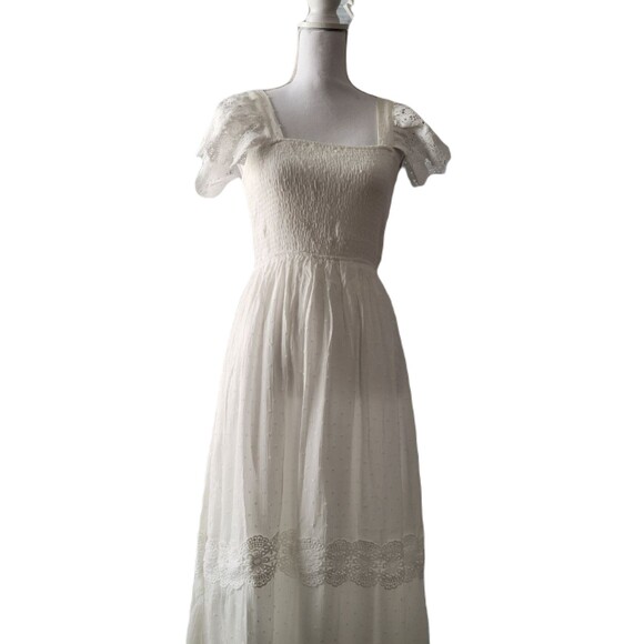 Simplee Shirred Cream Flutter Sleeve Ruffle Trim Eyelet Embroidered Dress Sz S - Picture 1 of 8